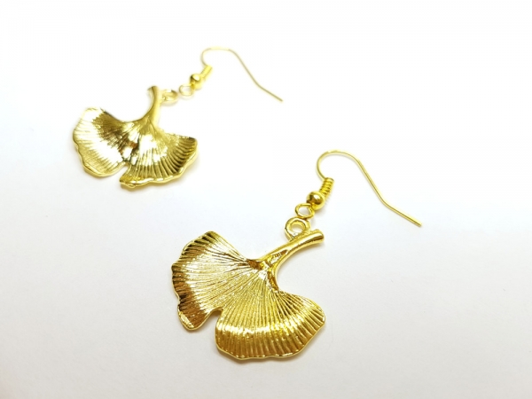 Ginko Blatt Ohrringe goldfarben